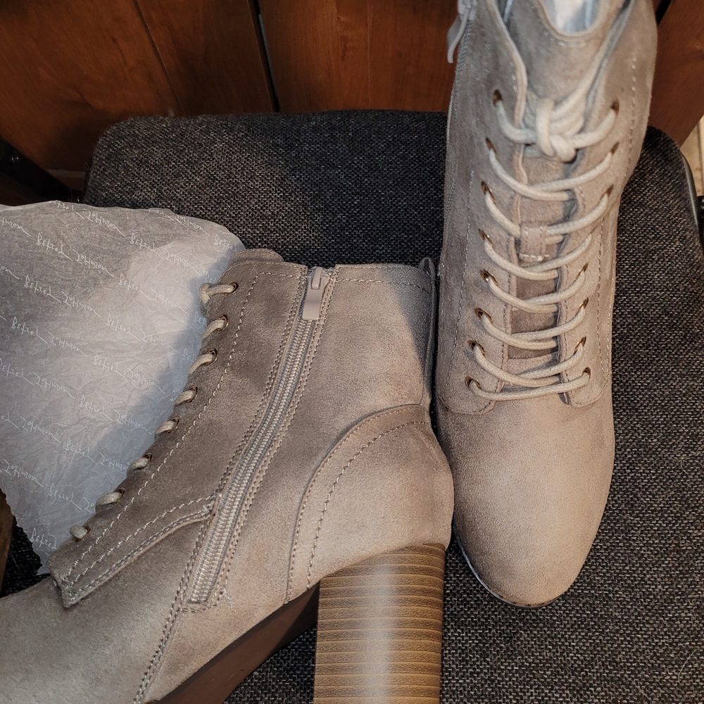Journee Women's Baylor Booties
